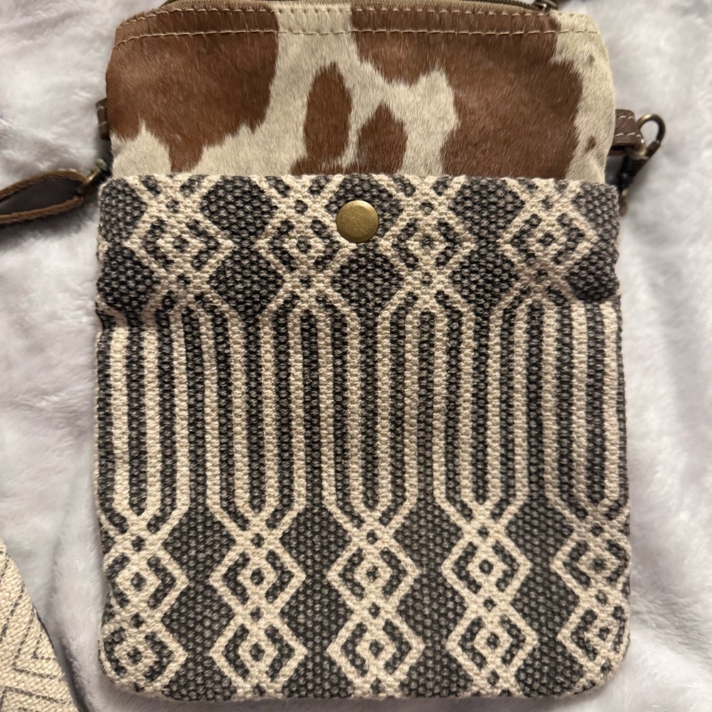 Chic Brown and Cream Crossbody Bag